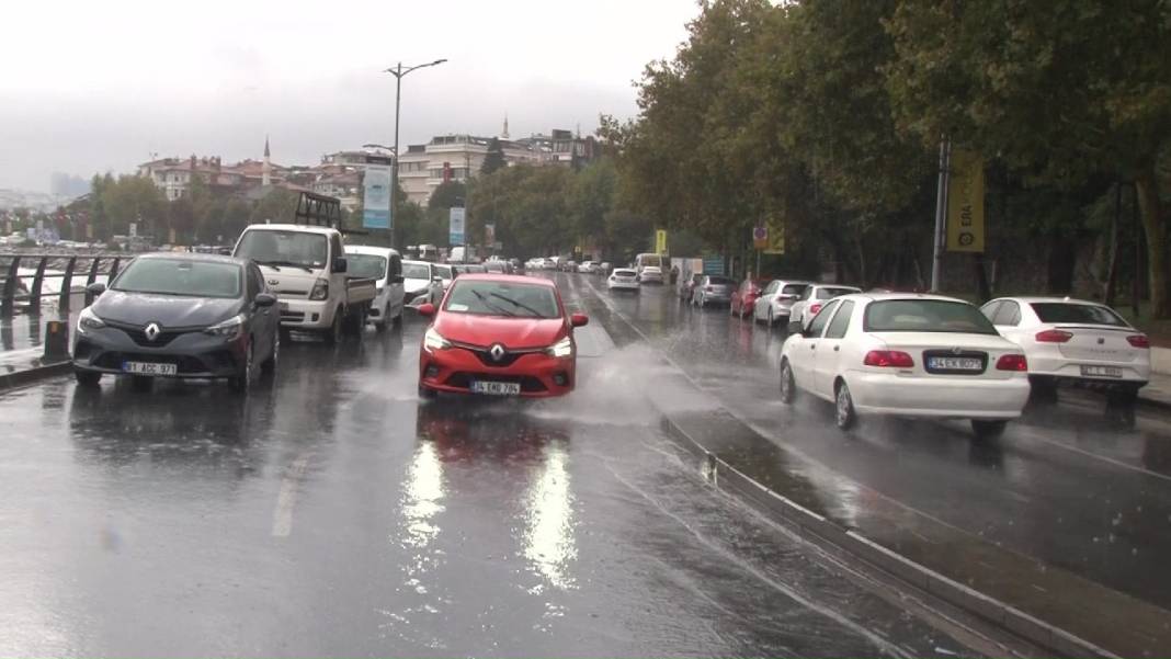 İstanbul'da sağanak Anadolu yakasında etkili oldu 12